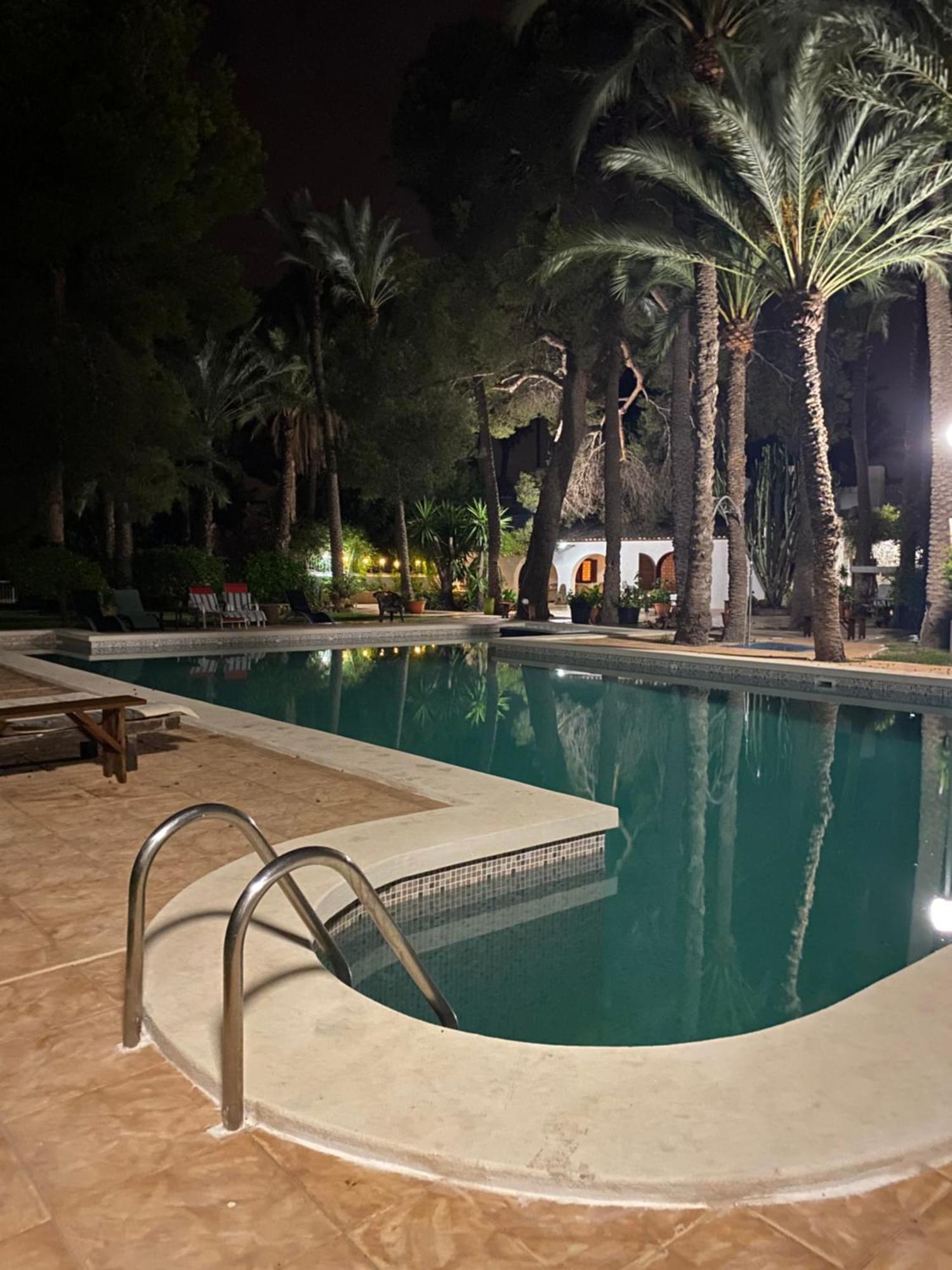 Bed and Breakfast Pink Lemon House Elche Exterior foto