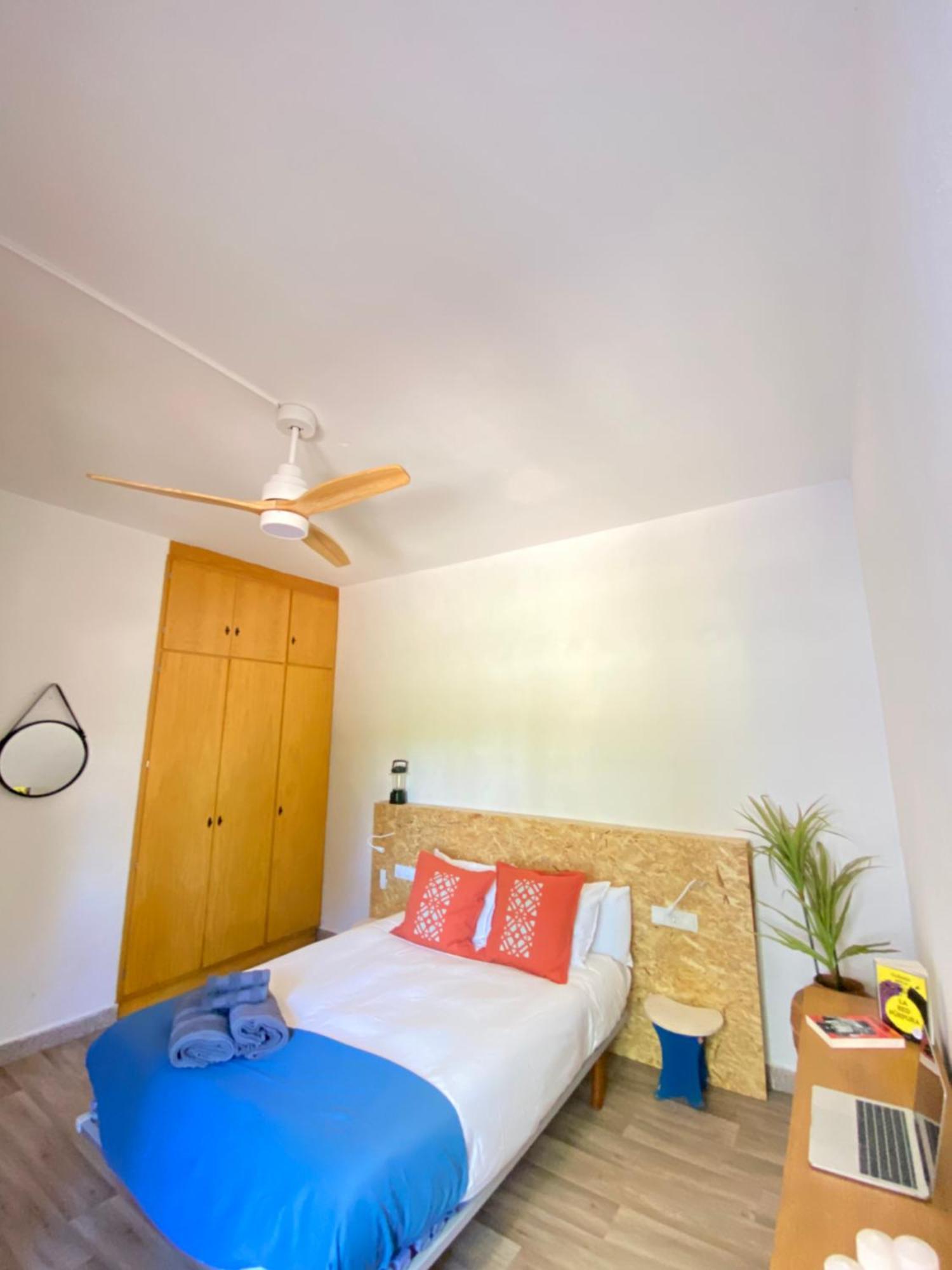 Bed and Breakfast Pink Lemon House Elche Exterior foto